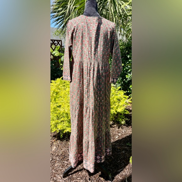 Blue rye by Sugarbelle maxi dress size Med. Green/ white and Peach floral print. - Picture 4 of 8